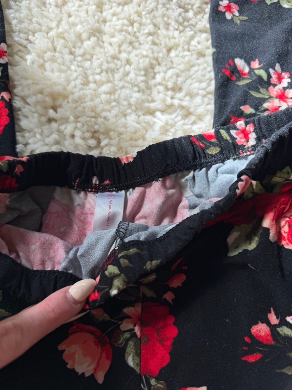 No Boundaries Black Waistband Pink Floral Lounge extra soft leggings - Picture 4 of 5